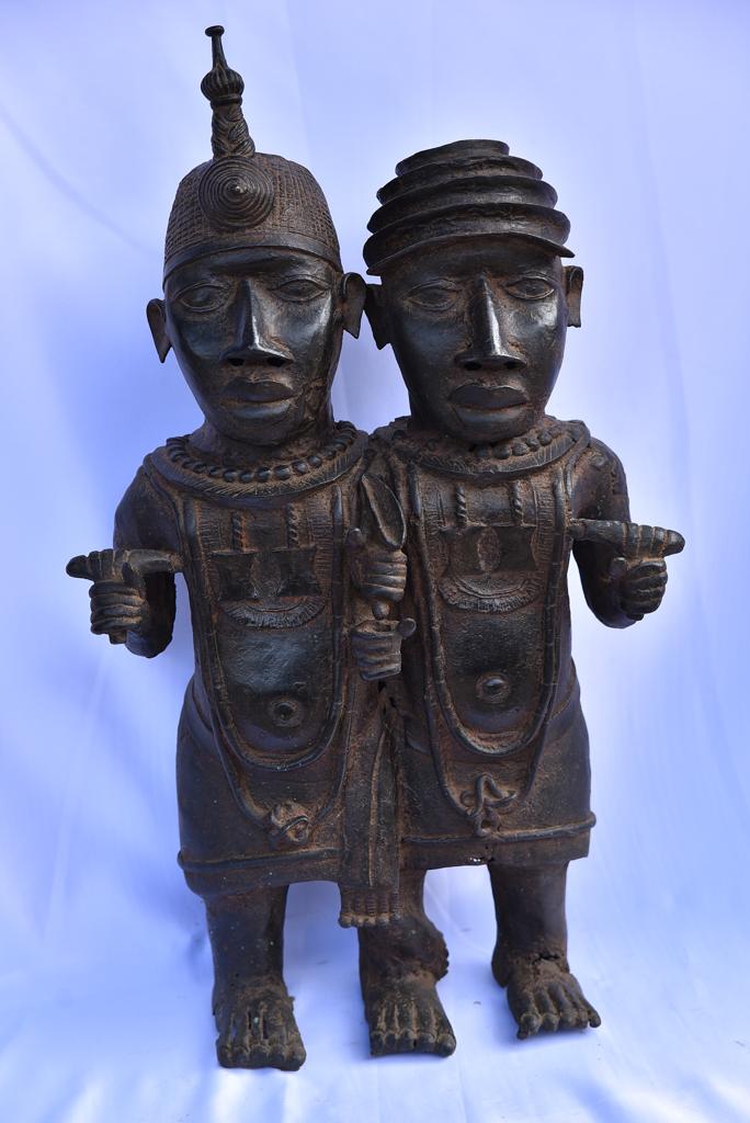 Paire Messagers De L'oba Ife En Bronze, Royaume De Benin Nigeria