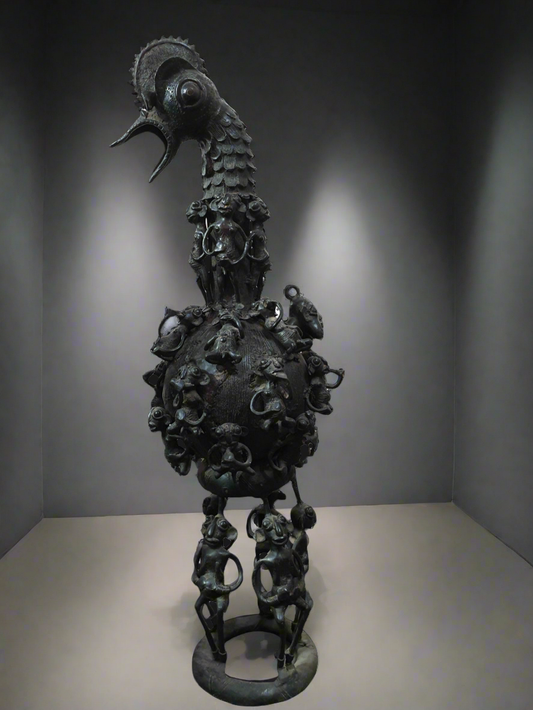 Grand aquamanile royal Bamoun en bronze, Cameroun