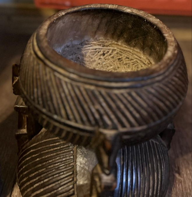 Grand pot à tabac Dogon en bois