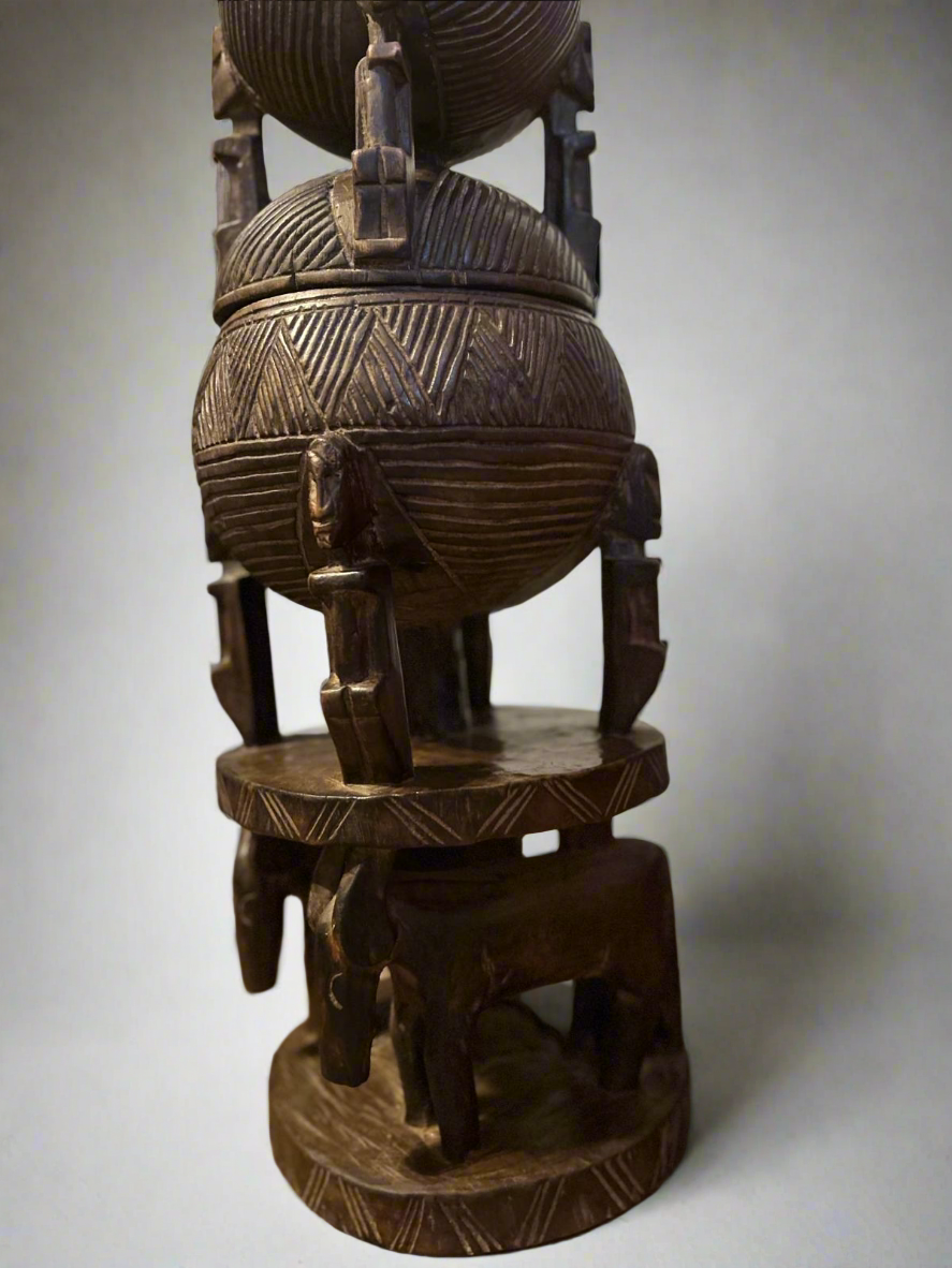 Grand pot à tabac Dogon en bois