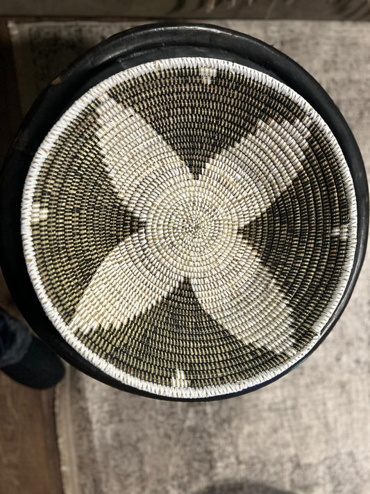 Panier tressé en osier diamètre +/- 45cm