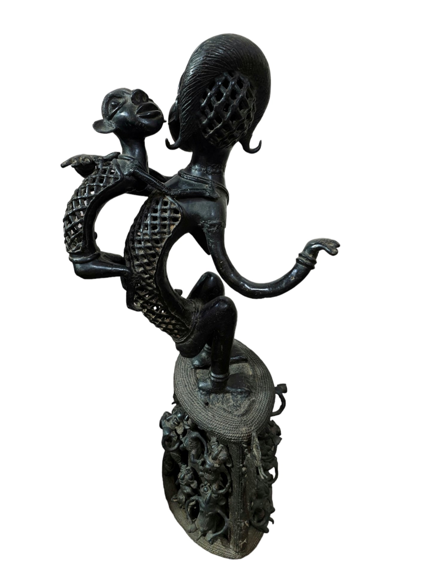Maternite Tikar en Bronze, Cameroun