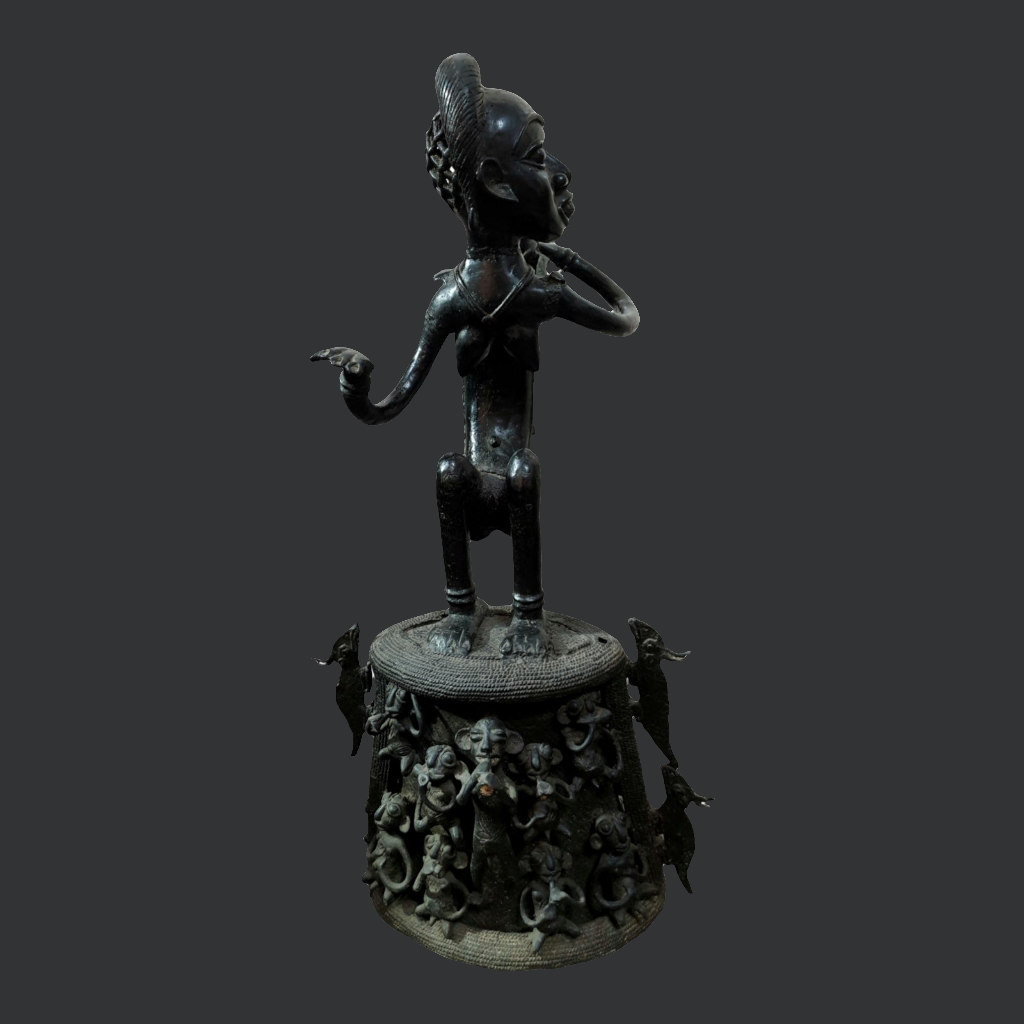 Maternite Tikar en Bronze, Cameroun