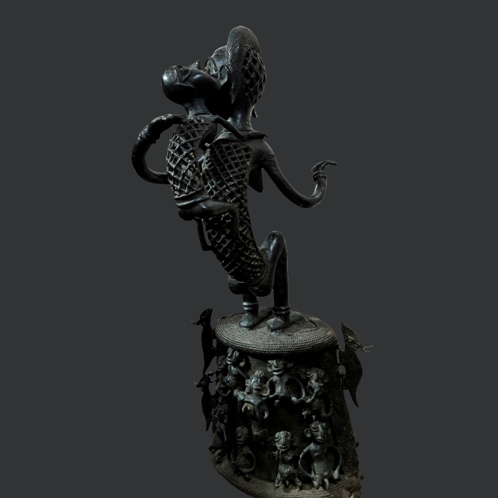 Maternite Tikar en Bronze, Cameroun
