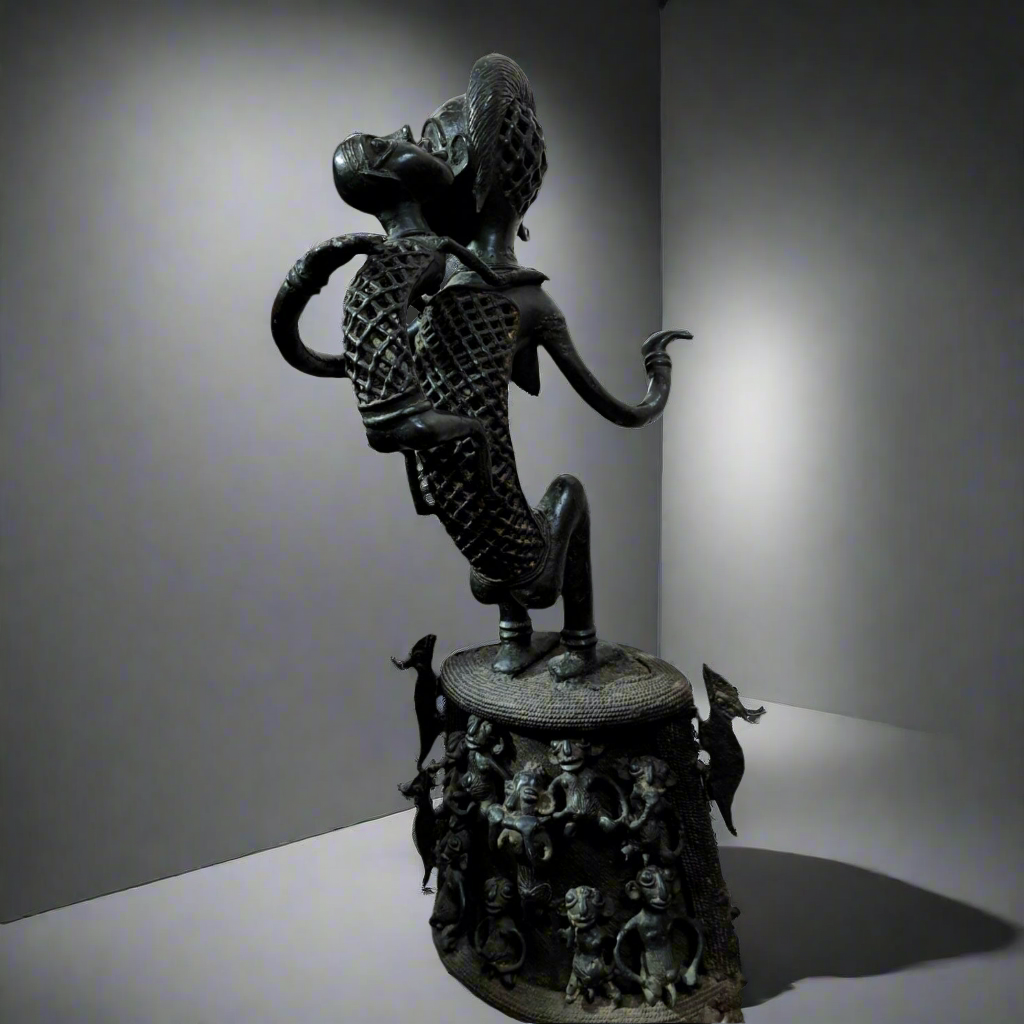 Maternite Tikar en Bronze, Cameroun