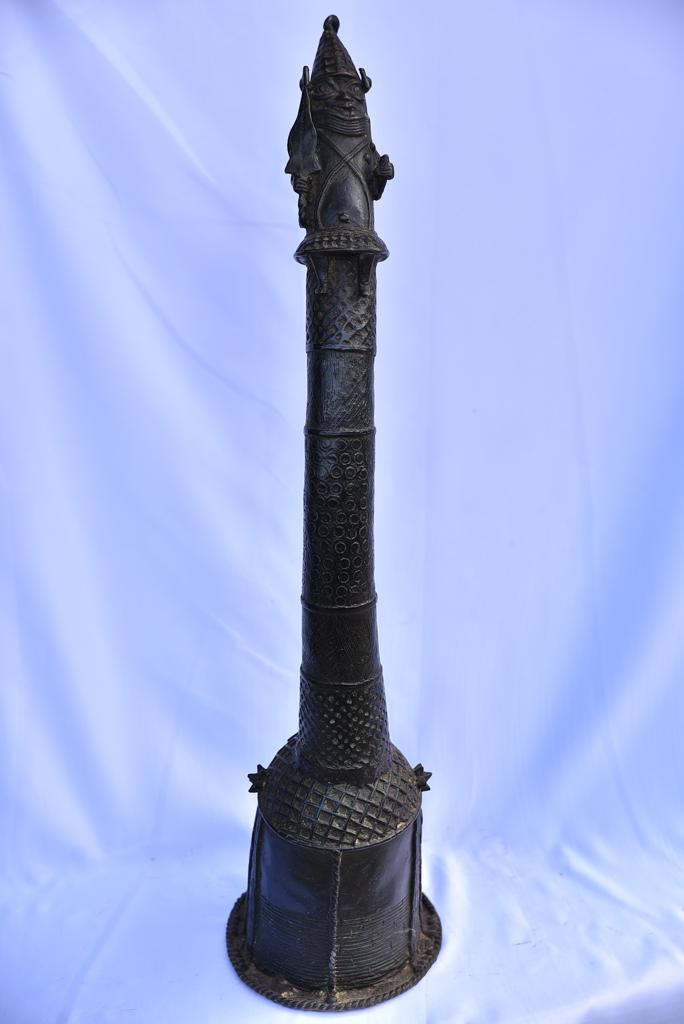 Paire De Defenses En Bronze Olifant- Ife