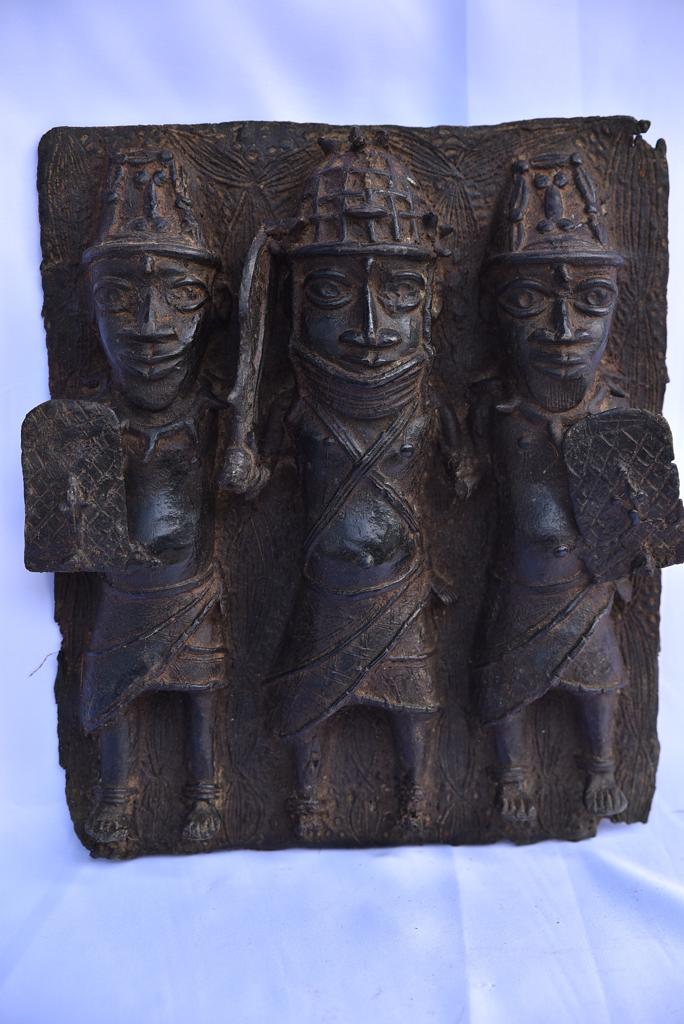 Plaque de palais en bronze