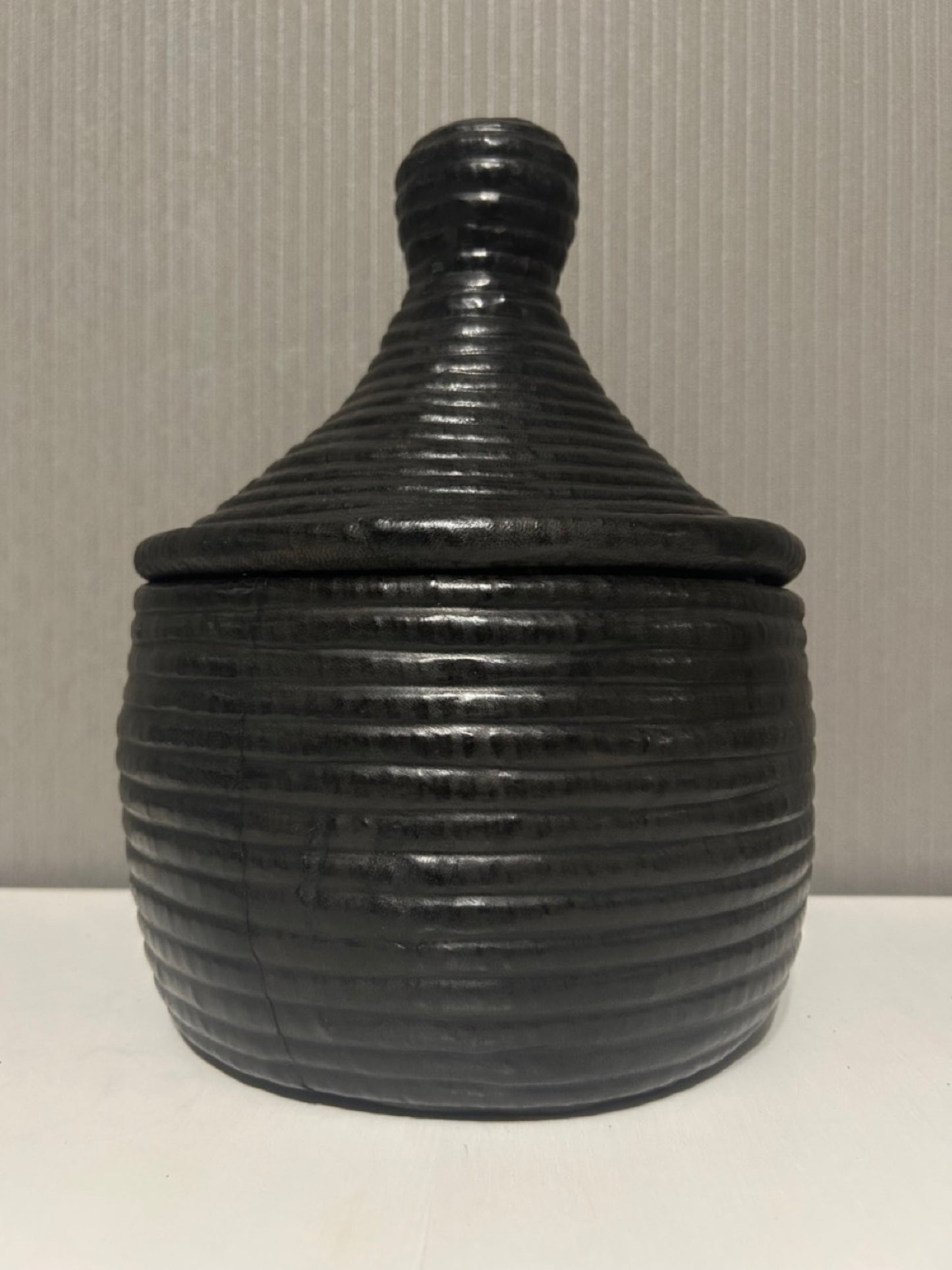 Panier osier gainé de cuir