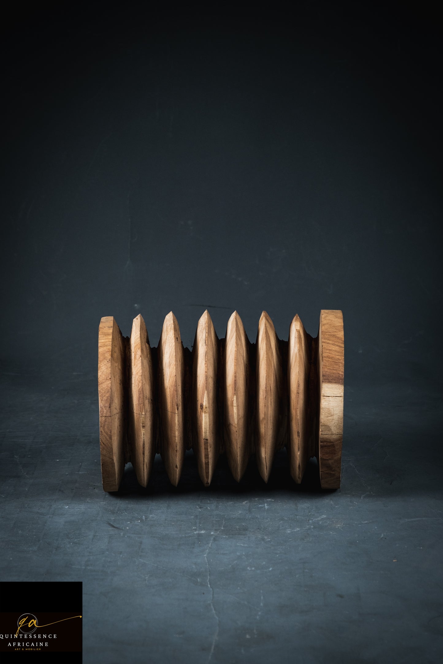 Tabouret en bois création spéciale