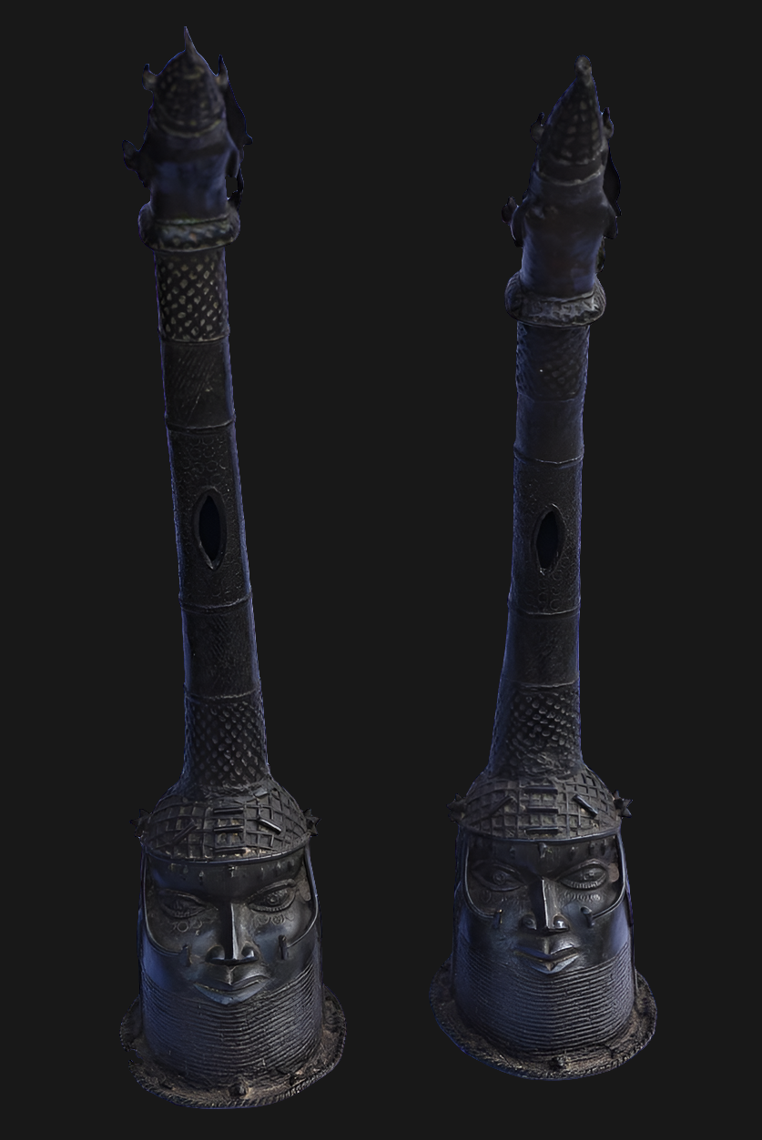 Paire De Defenses En Bronze Olifant- Ife