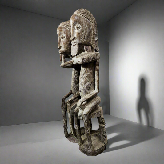 Très grande statue de couple primordial Dogon en bois