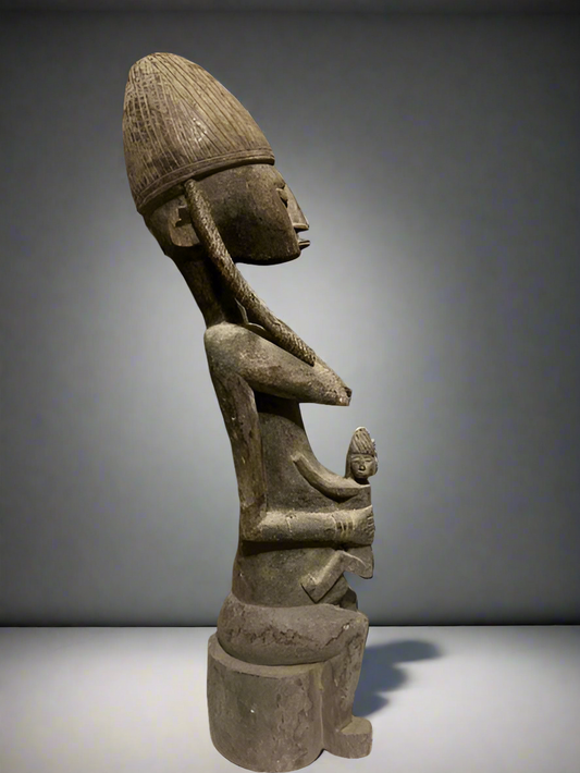Maternité Bambara en bois, Mali
