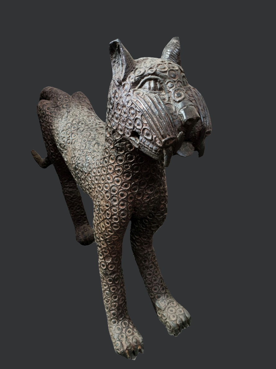 Grand léopard royal en bronze - IFE