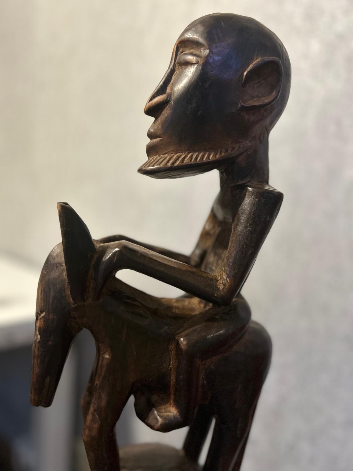 Grand pot à tabac Dogon en bois