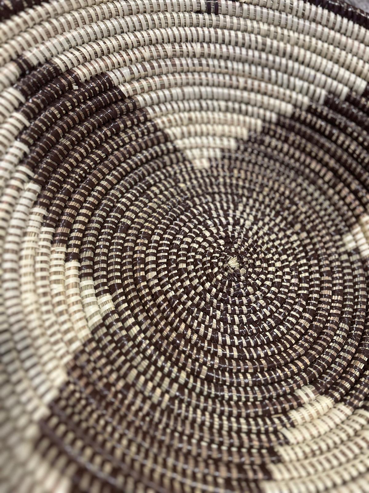 Panier tressé en osier diamètre +/- 45cm