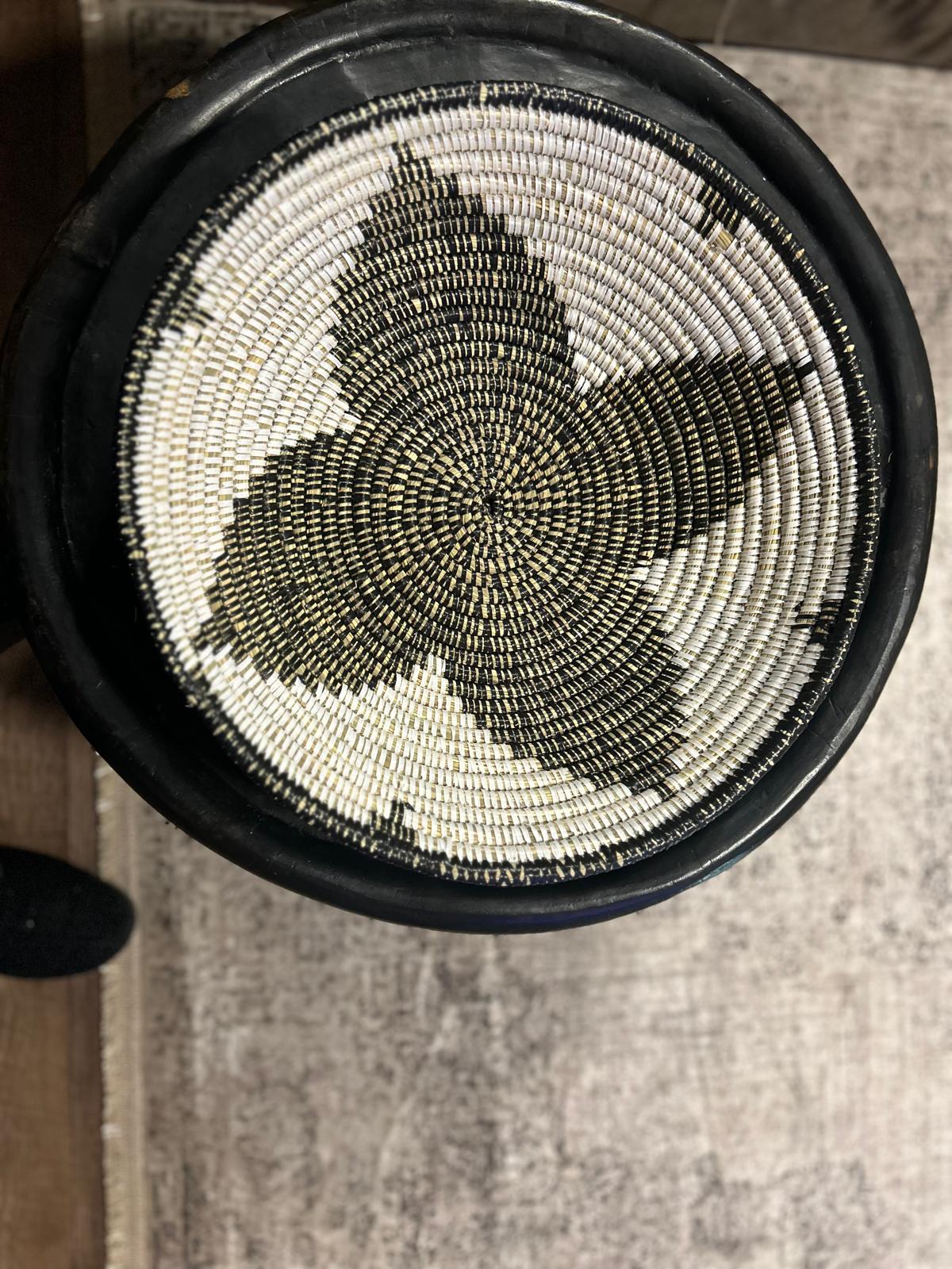 Panier tressé en osier diamètre +/- 45cm