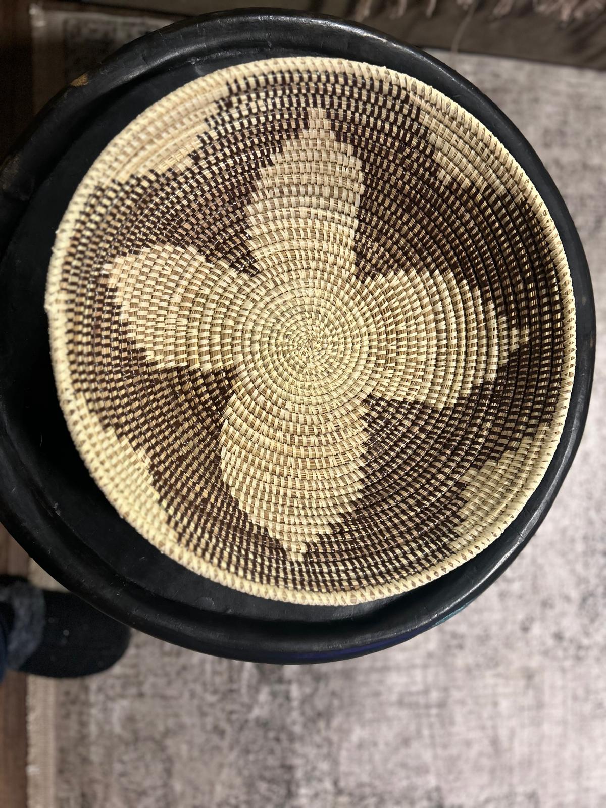Panier tressé en osier diamètre +/- 45cm