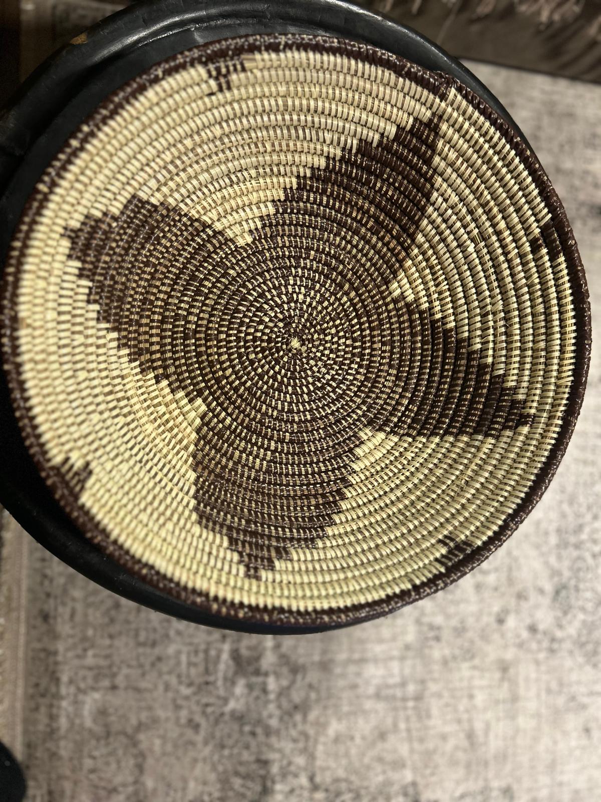 Panier tressé en osier diamètre +/- 45cm