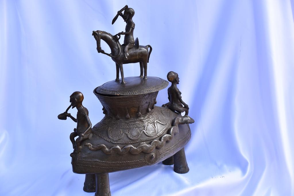 Pot à Onguent Cavalier Dogon Bronze