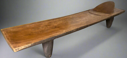 Lit long Senoufo en bois